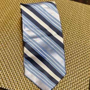 Chaps Blue and Silver Striped Tie
